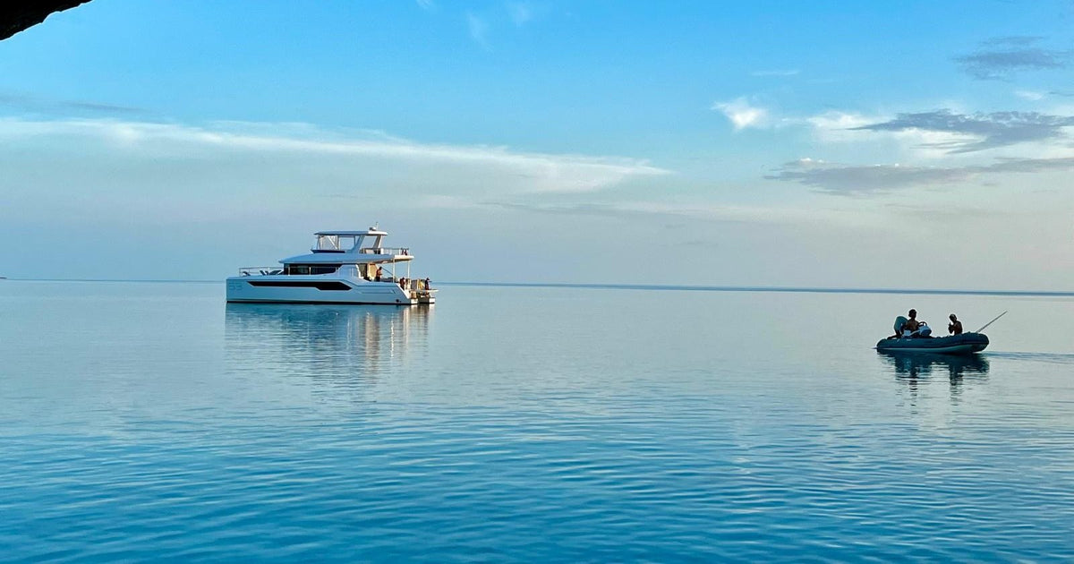 Catamarán a motor Leopard de 53 pies | BruSea