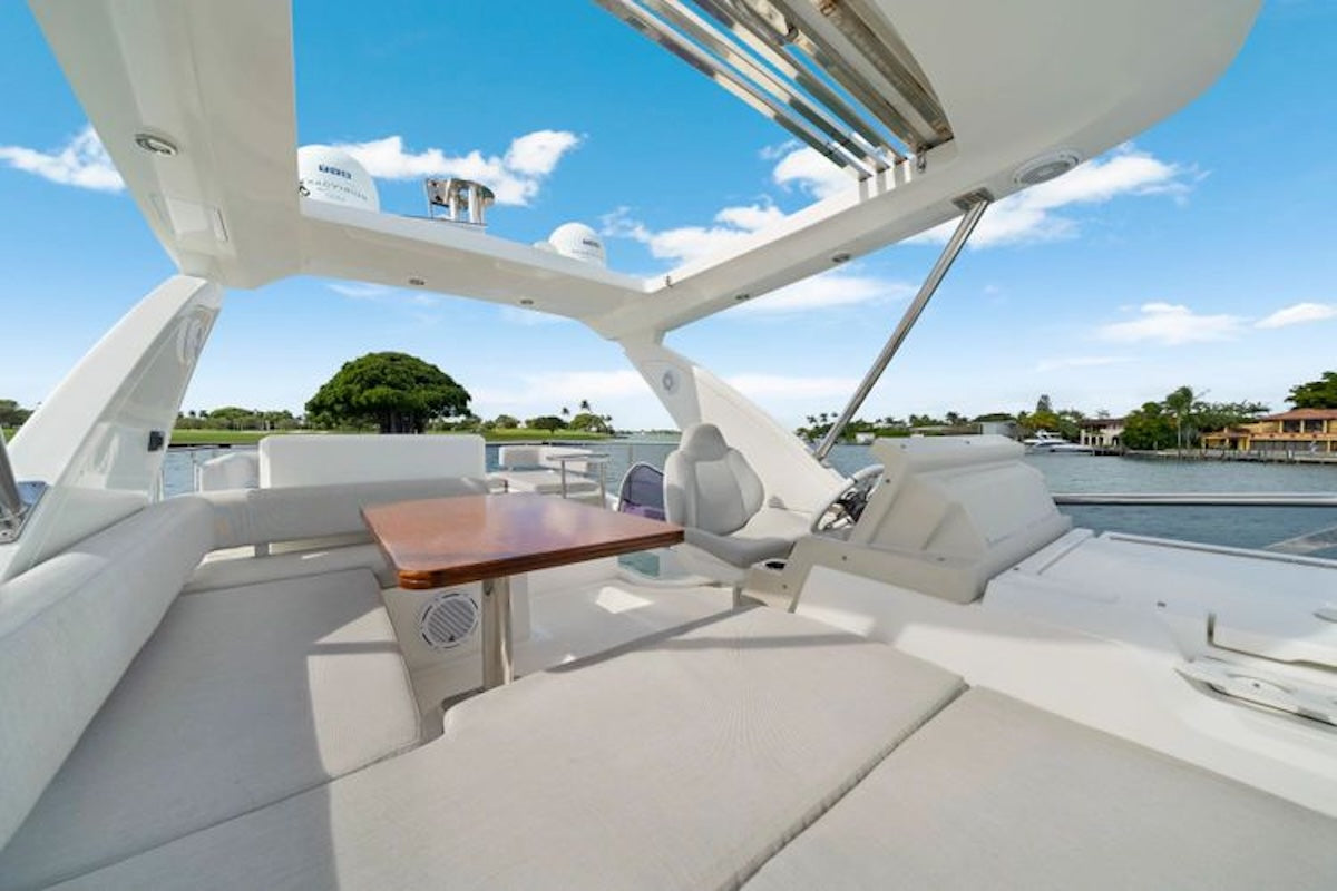 50ft Azimut | Kilauea