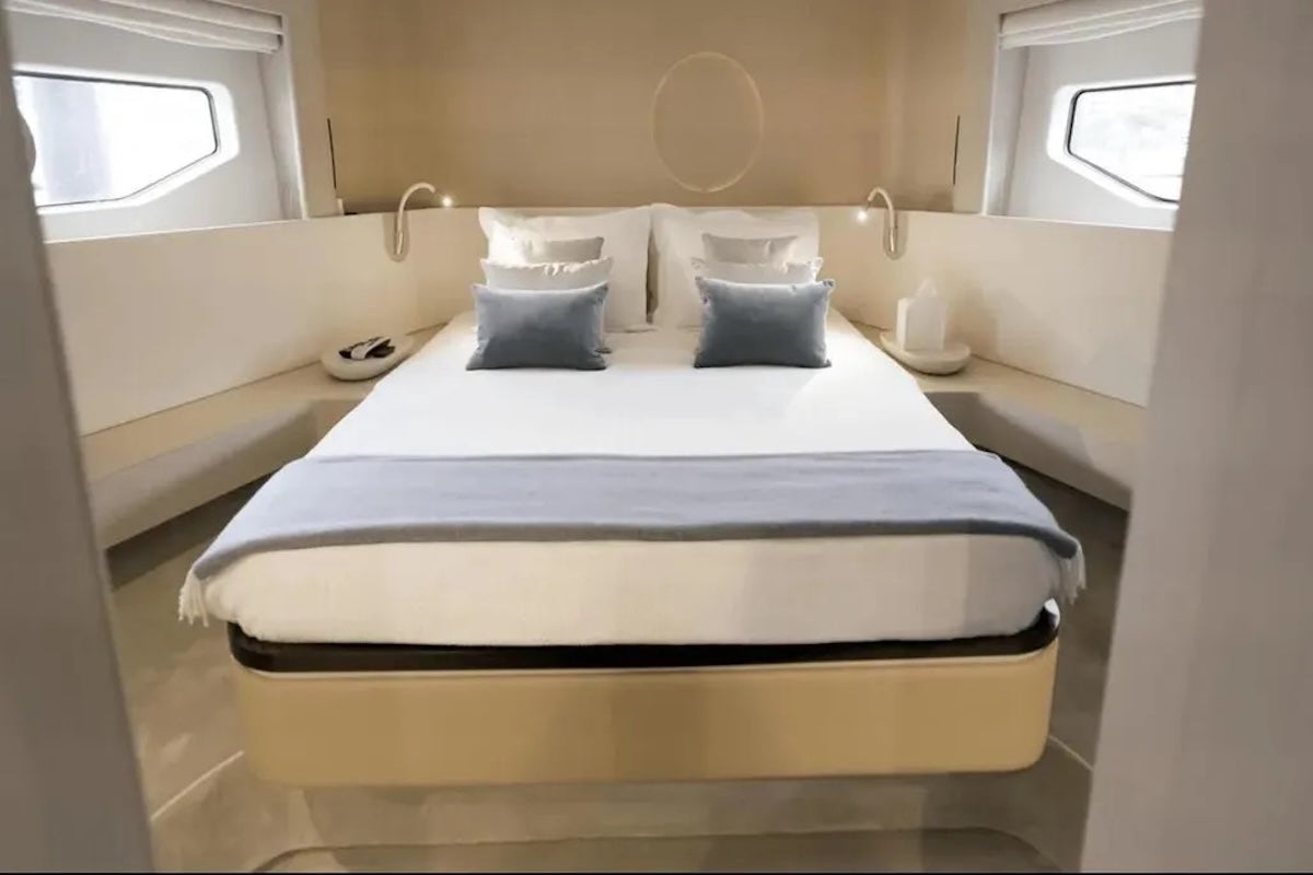 70ft Azimut | Spysea