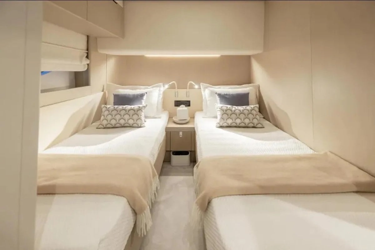 70ft Azimut | Spysea