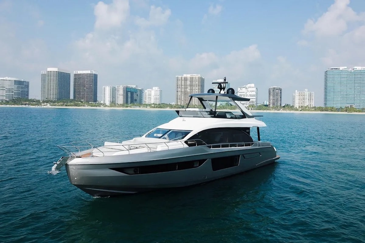 70ft Azimut | Spysea